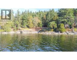 760 Sunset Dr, Salt Spring, BC V8K1E7 Photo 38