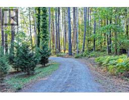 760 Sunset Dr, Salt Spring, BC V8K1E7 Photo 19