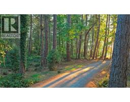 760 Sunset Dr, Salt Spring, BC V8K1E7 Photo 32