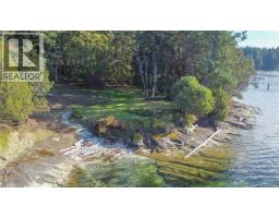 760 Sunset Dr, Salt Spring, BC V8K1E7 Photo 25