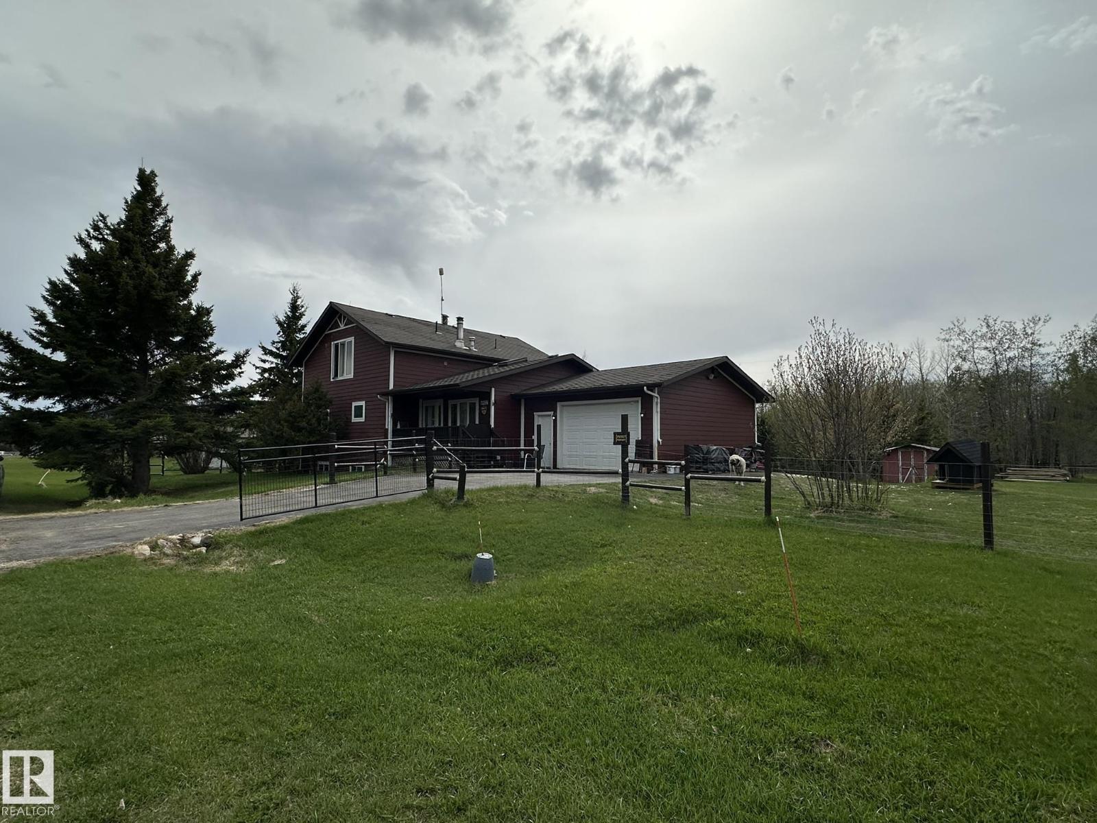 4926 51 ST - photo 2