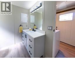 516 Berg Rd, Gabriola Island, BC V0R1X2 Photo 8