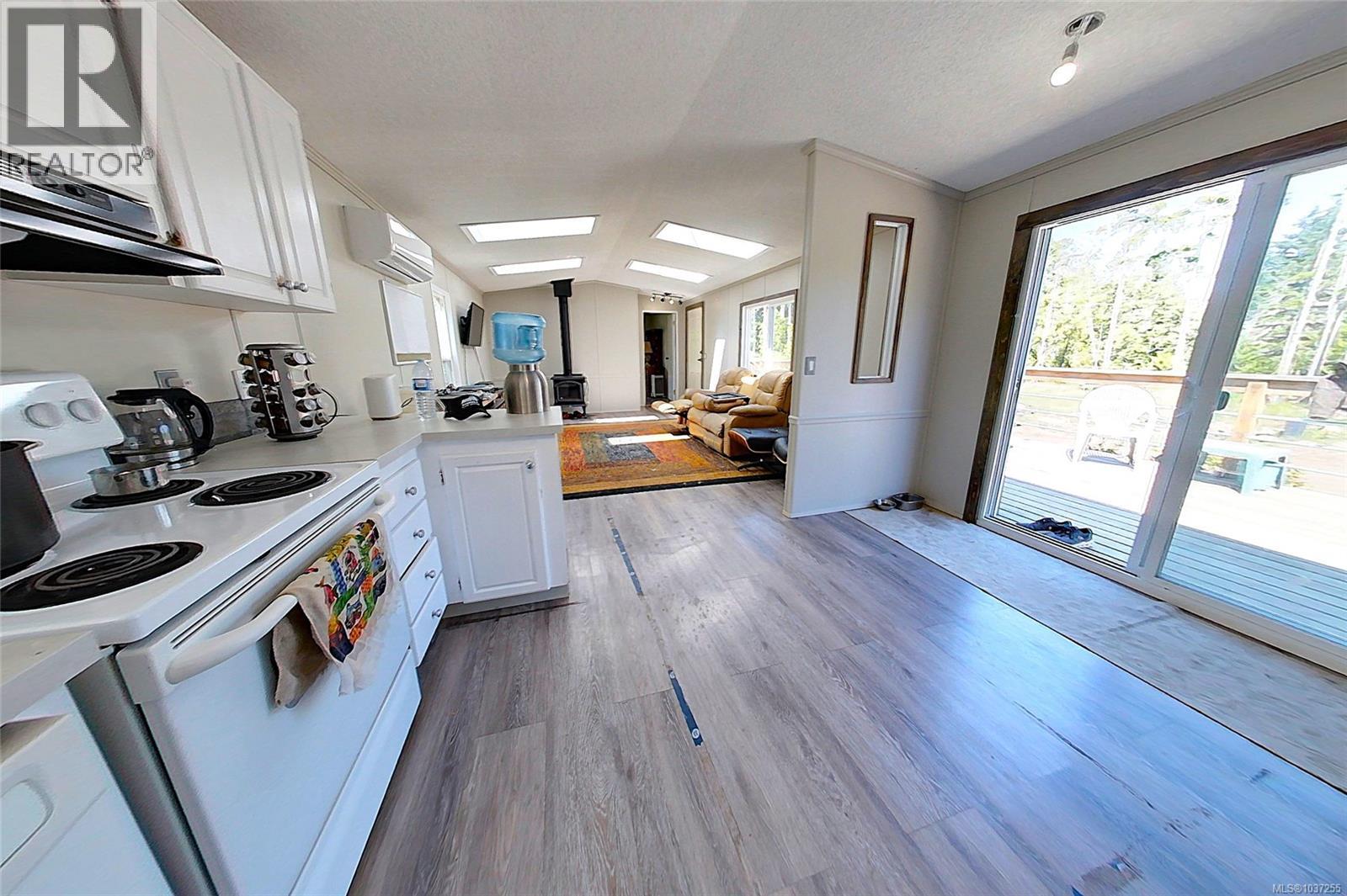 516 Berg Rd - 5