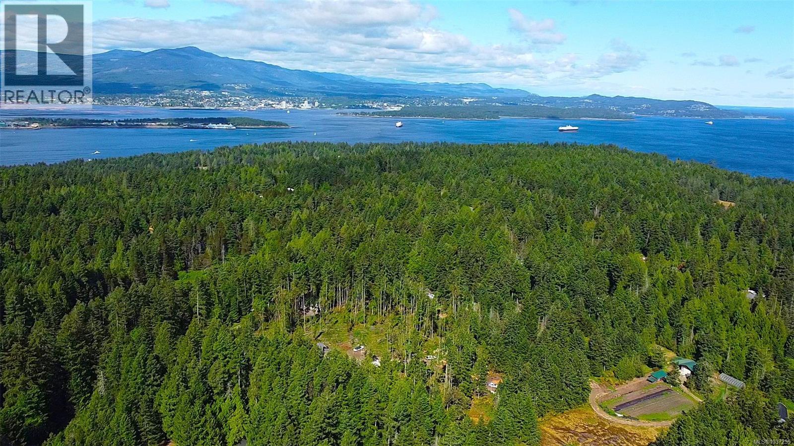 516 Berg Rd, Gabriola Island