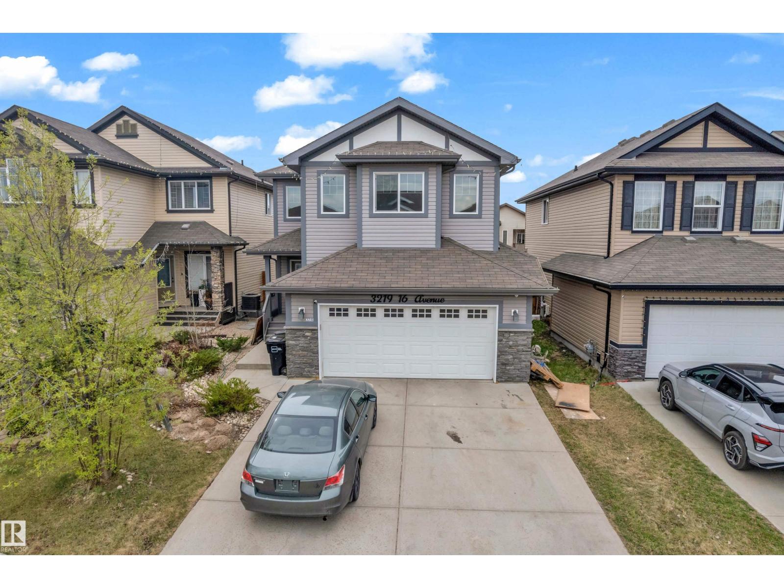 3219 16 AV NW - 5