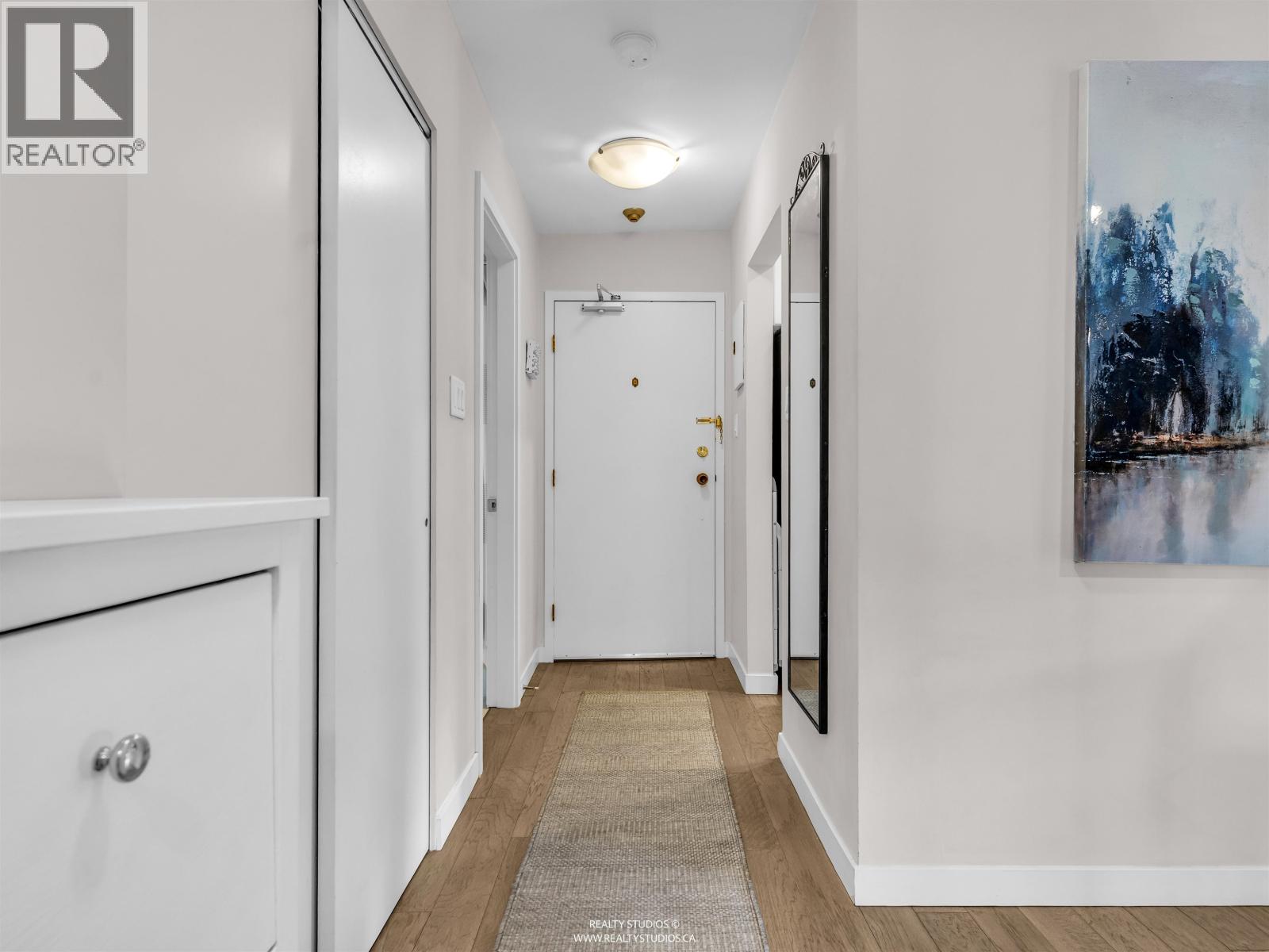 303 708 EIGHTH AVENUE, New Westminster