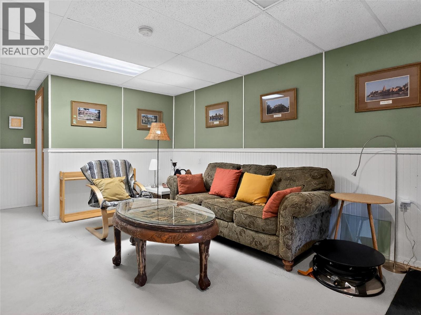 705 BRINK Lane - 32