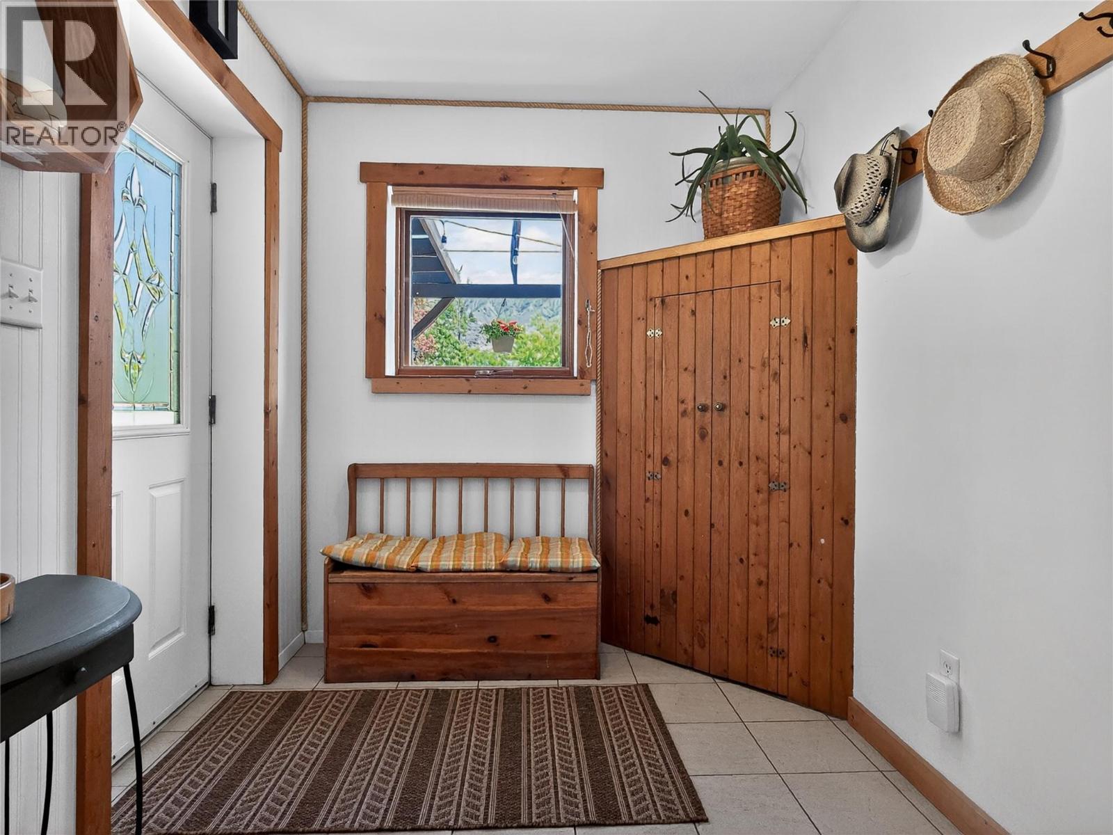 705 BRINK Lane - Image 2