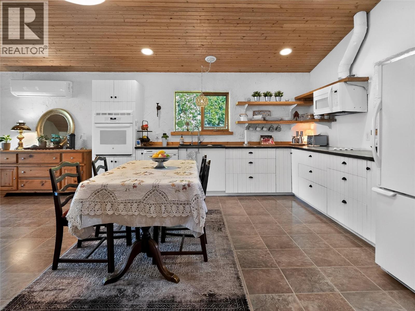705 BRINK Lane - 4