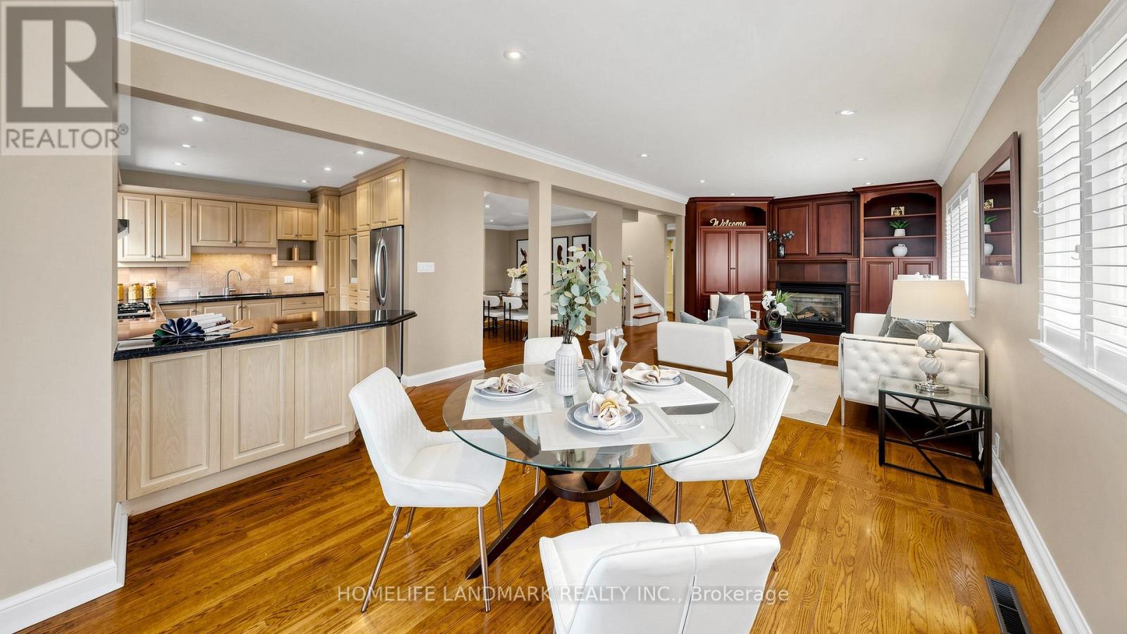 27 QUINCY CRESCENT - 12