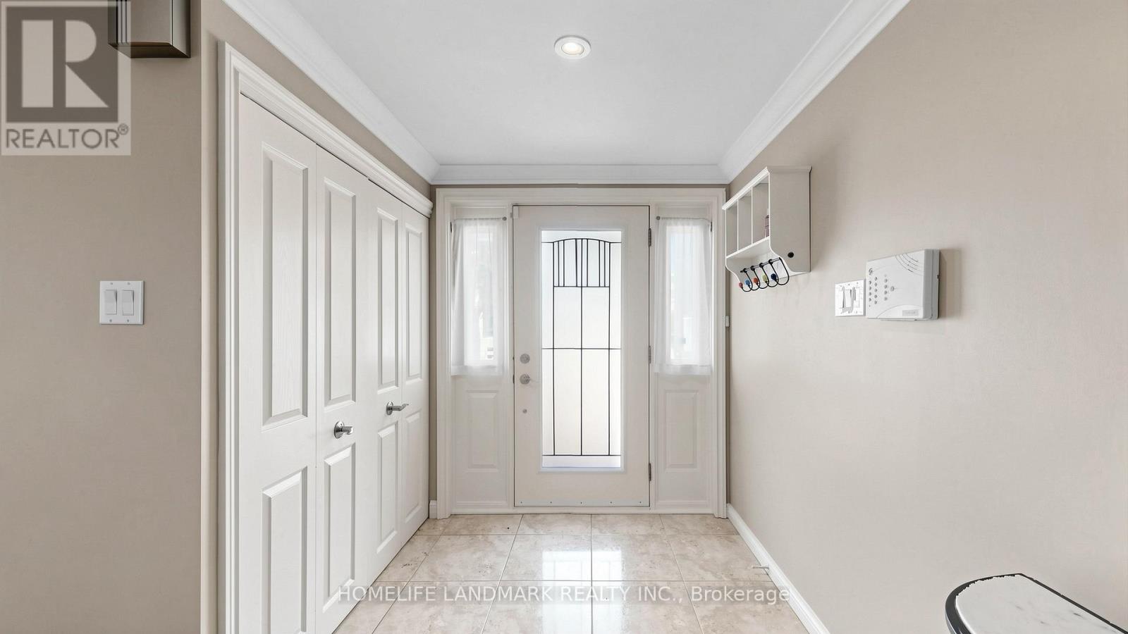27 QUINCY CRESCENT - 4