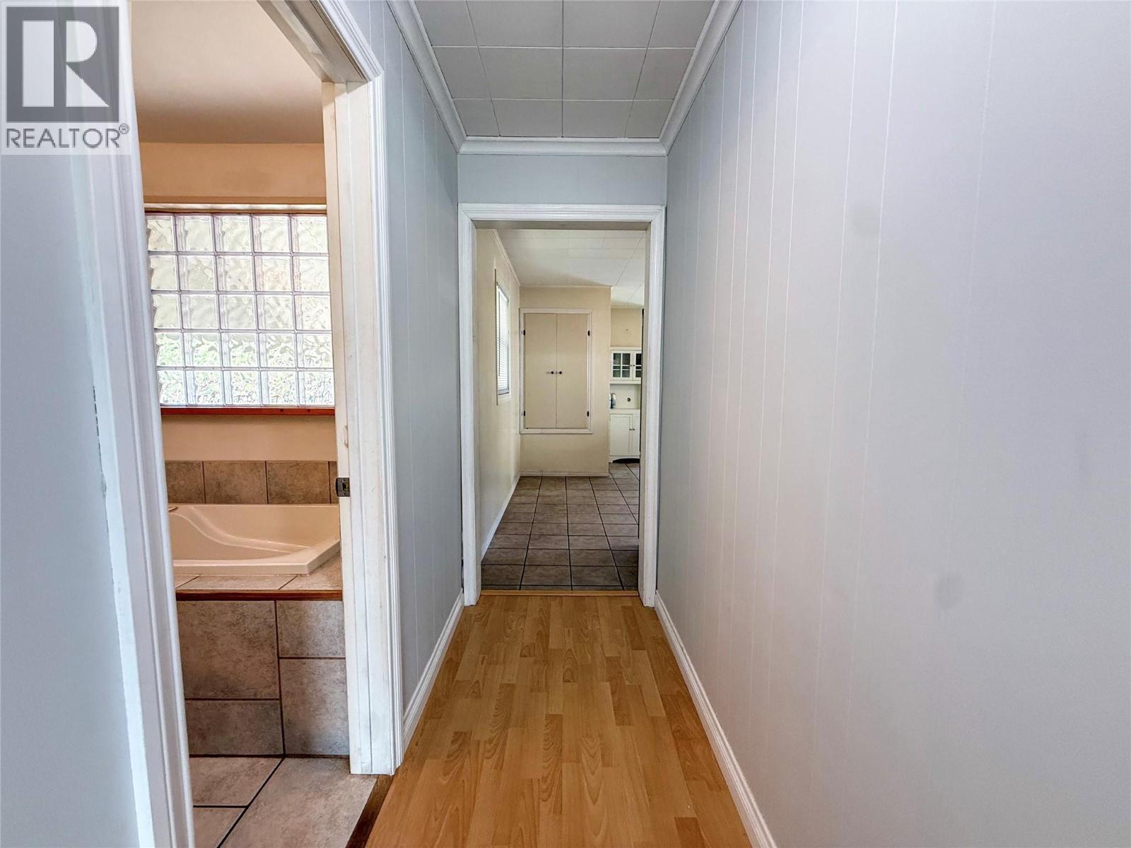 157 Crescent Street, Castlegar