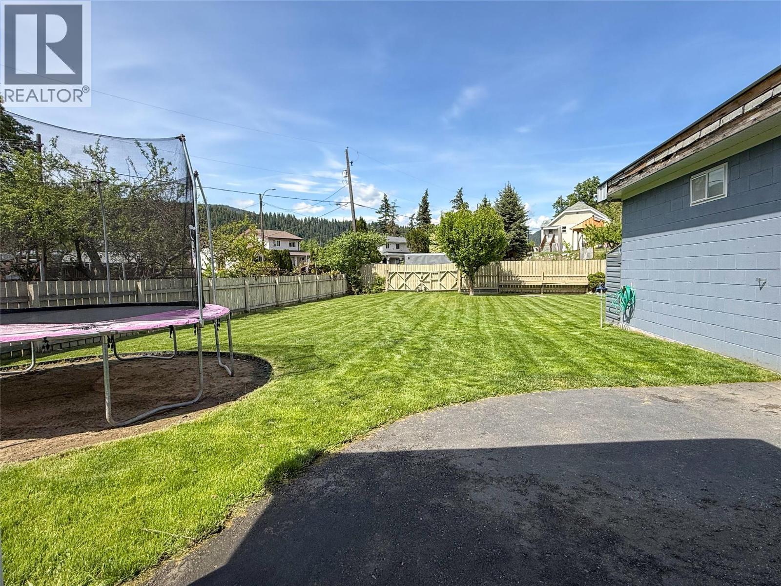 157 Crescent Street, Castlegar