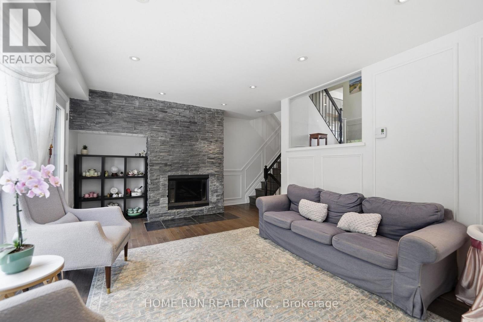 52 REANEY COURT - 10