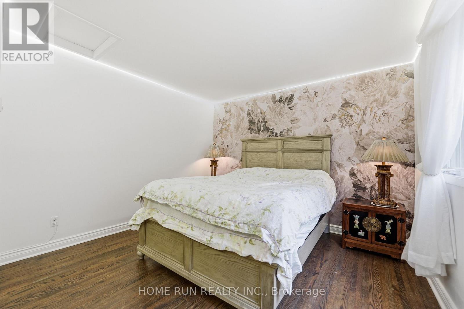 52 REANEY COURT - 25