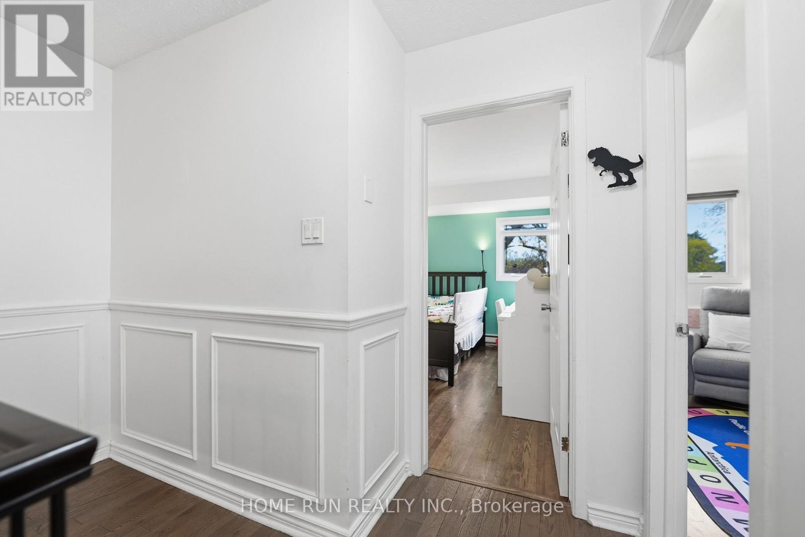 52 REANEY COURT - 35