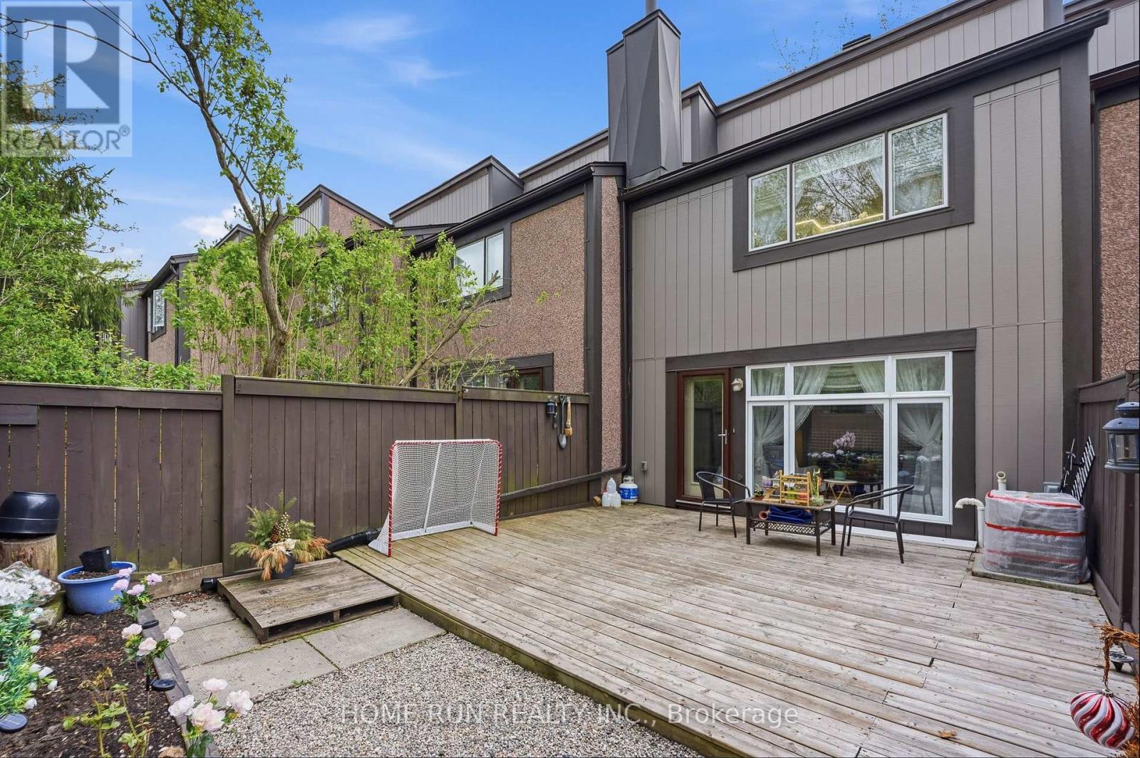 52 REANEY COURT - 41