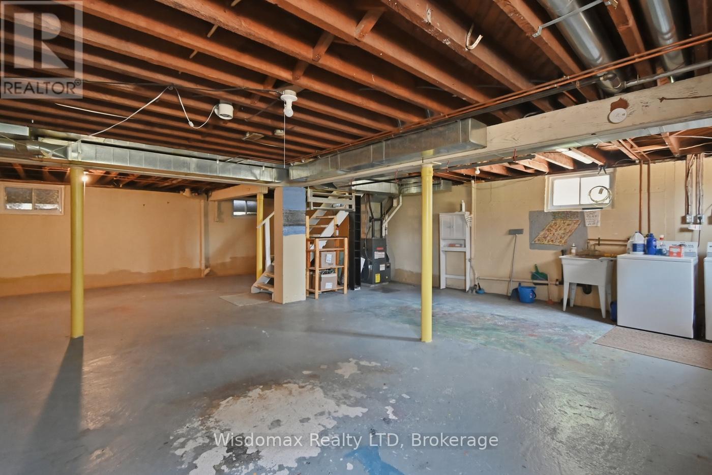 108 QUEEN STREET S - 29