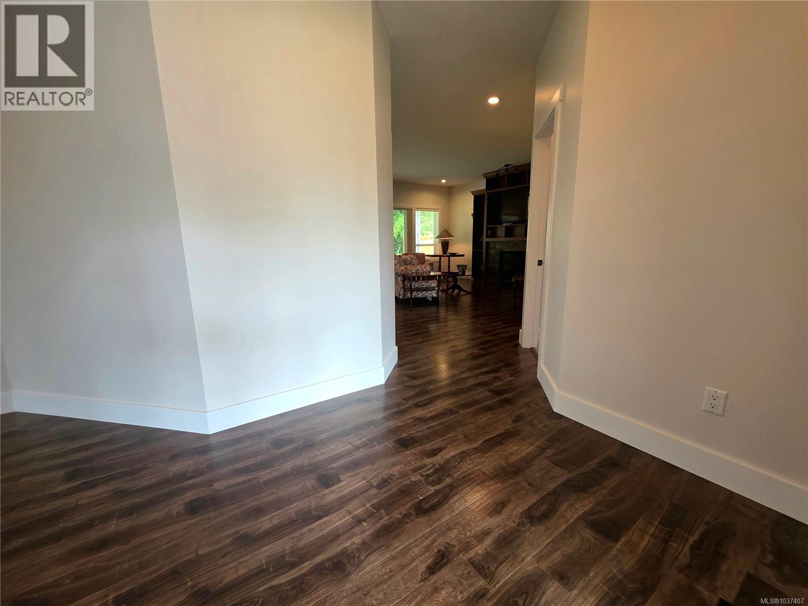 #10 5450 Tomswood Rd - 5