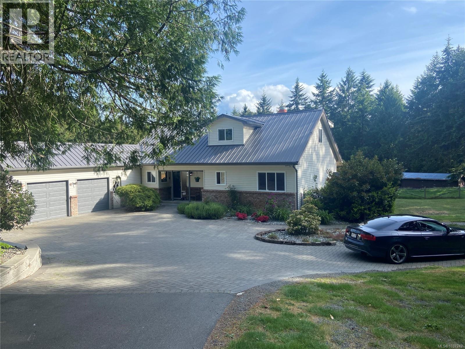 896 Chapman Rd, Cobble Hill