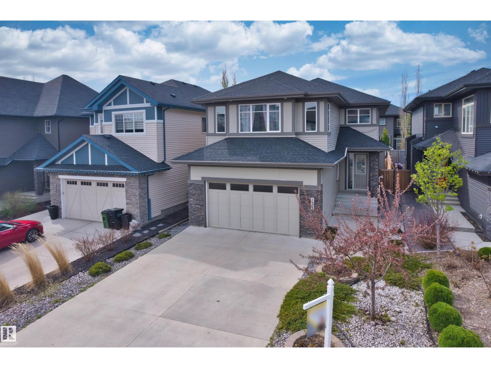 2036 AINSLIE LINK LI SW - Image 2