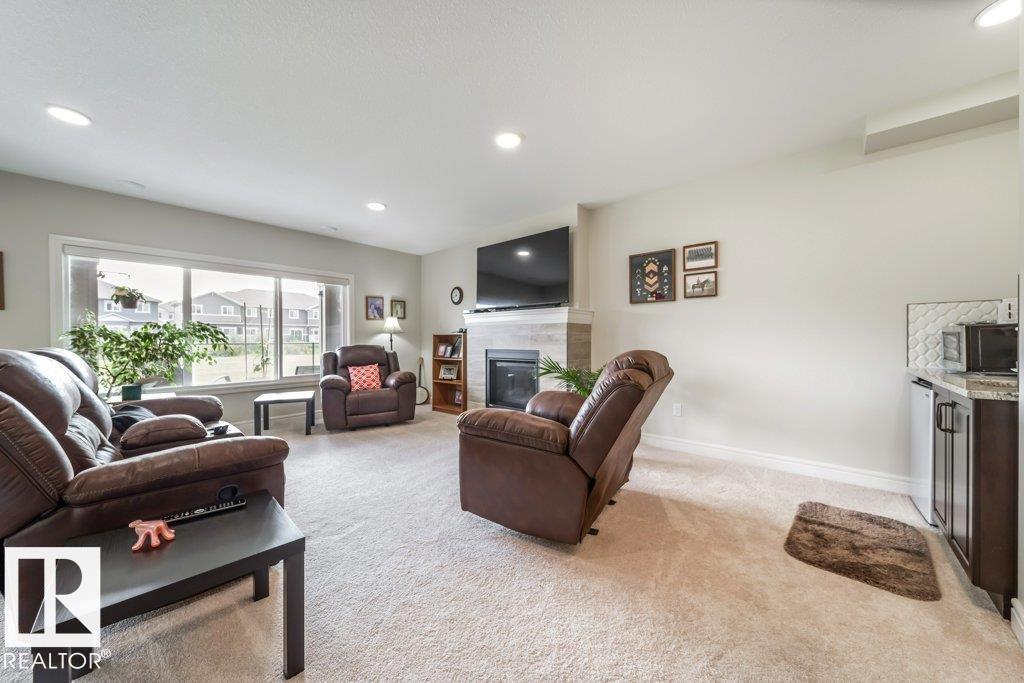#3 8050 ORCHARDS GR SW - 32