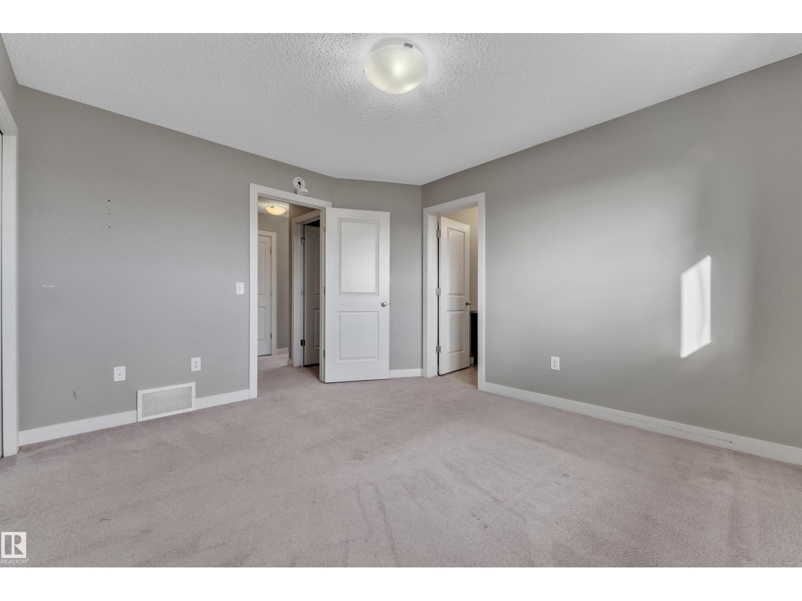 3319 11 AV NW - 22