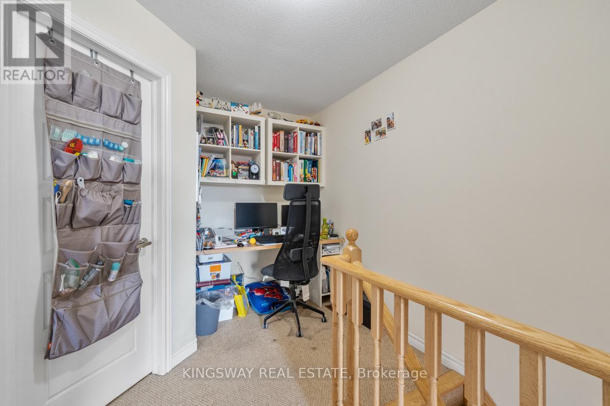 #95 165 HAMPSHIRE WAY - 15
