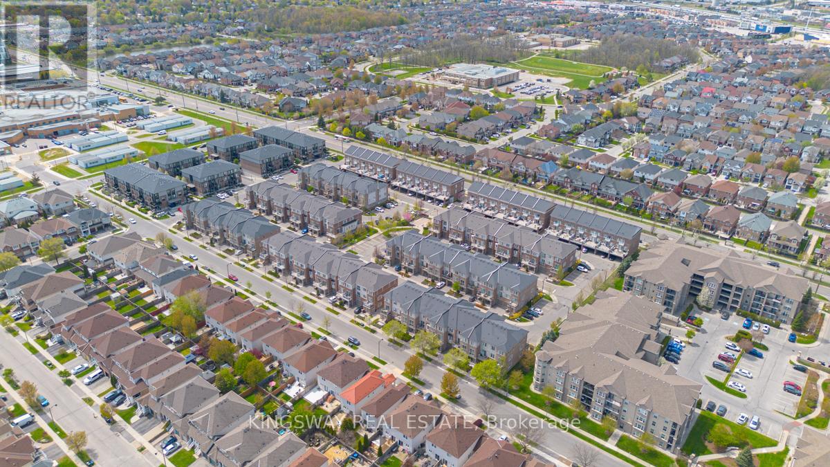 #95 165 HAMPSHIRE WAY - 12