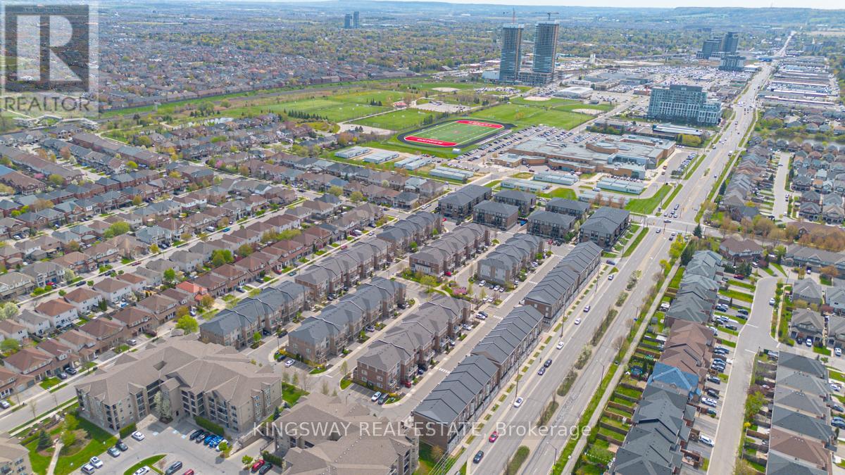#95 165 HAMPSHIRE WAY - 13