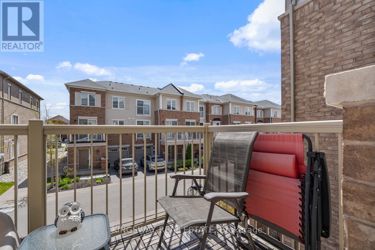 #95 165 HAMPSHIRE WAY - 21