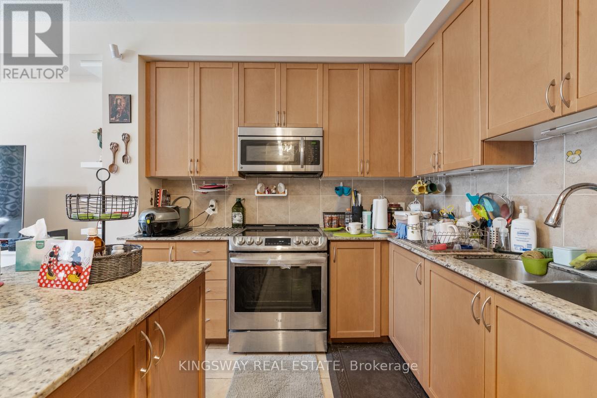 #95 165 HAMPSHIRE WAY - 4