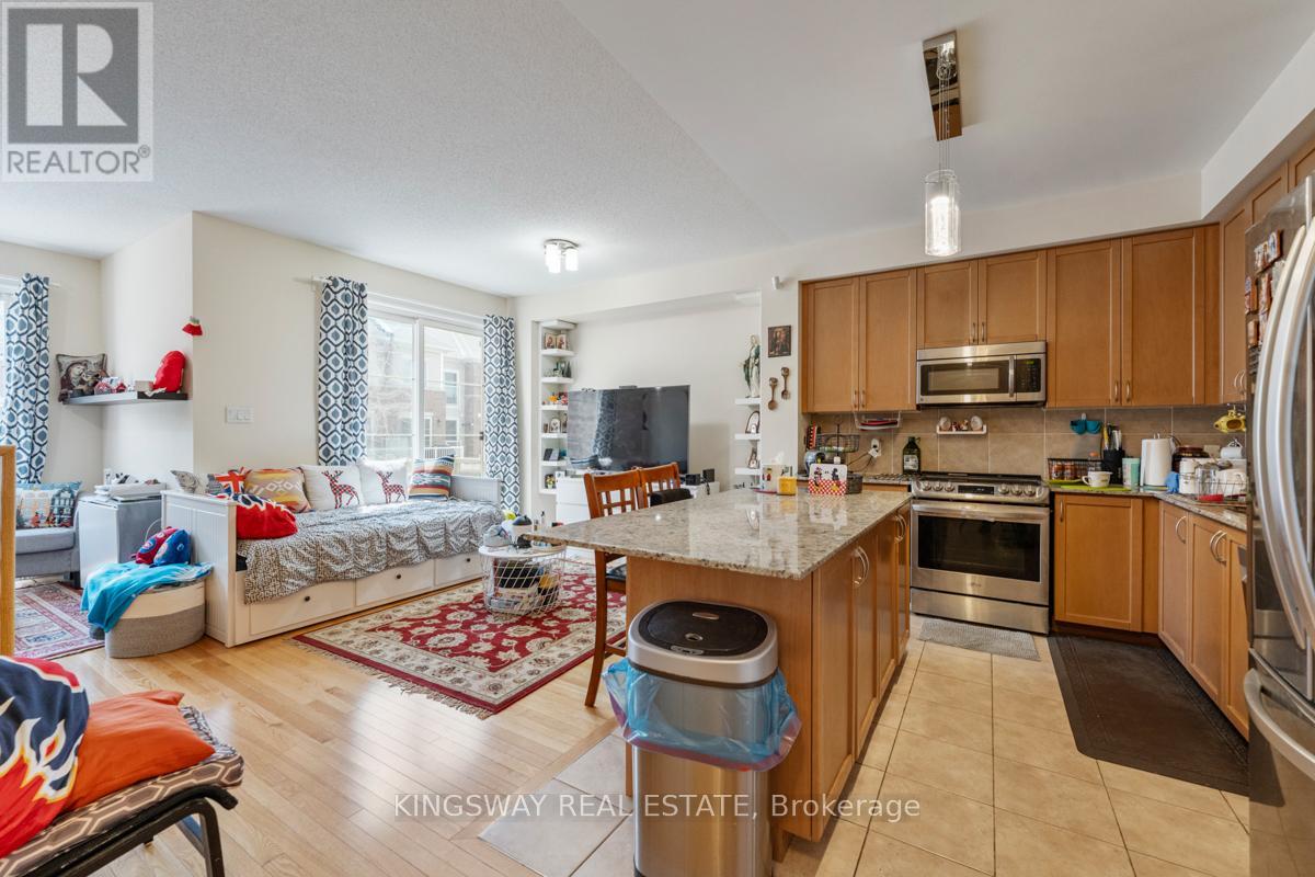 #95 165 HAMPSHIRE WAY - 6