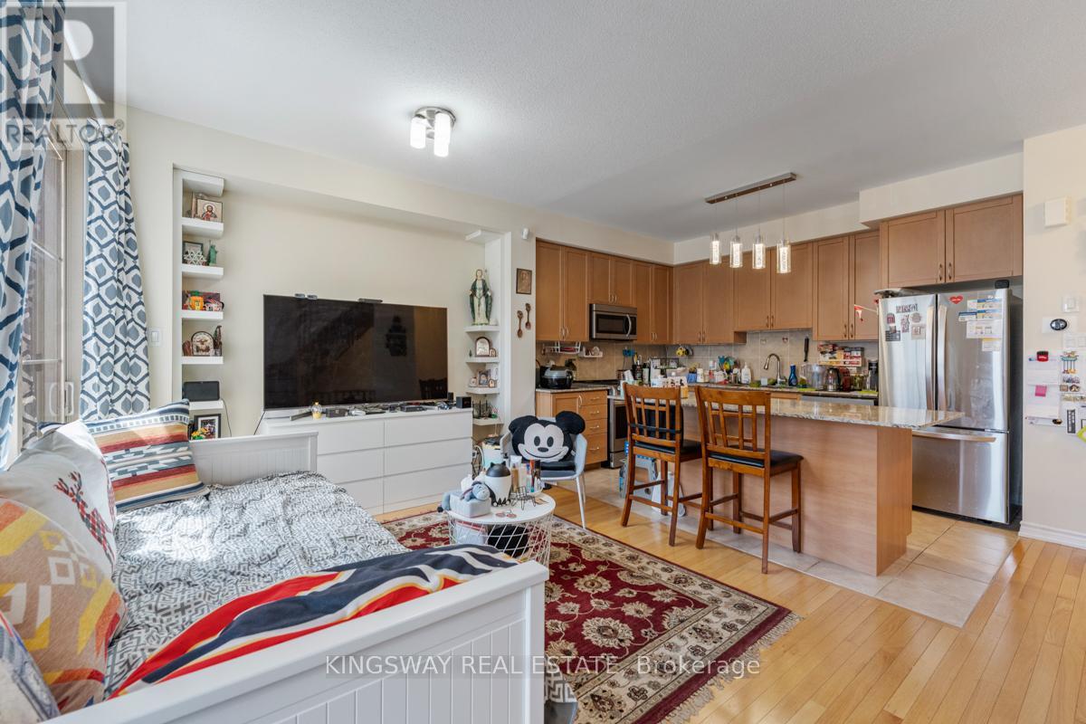 #95 165 HAMPSHIRE WAY - 5