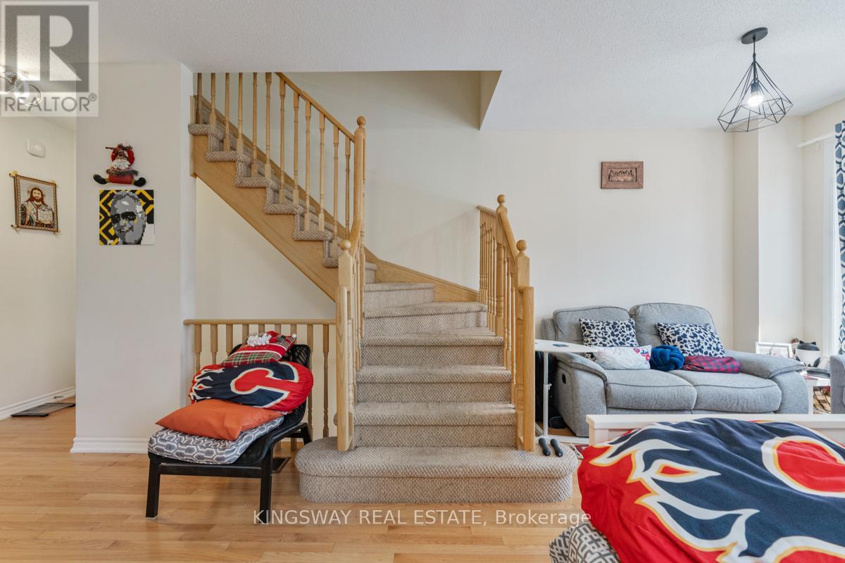 #95 165 HAMPSHIRE WAY - 28