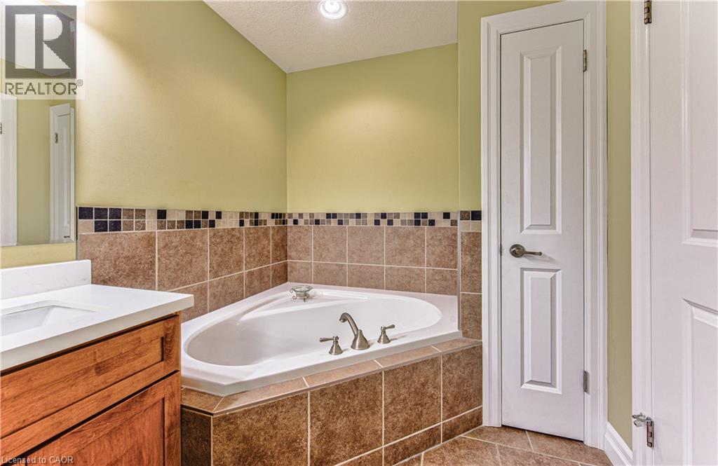 455 WESTCROFT Drive, Waterloo, Ontario, N2T3A1 — Photo 36