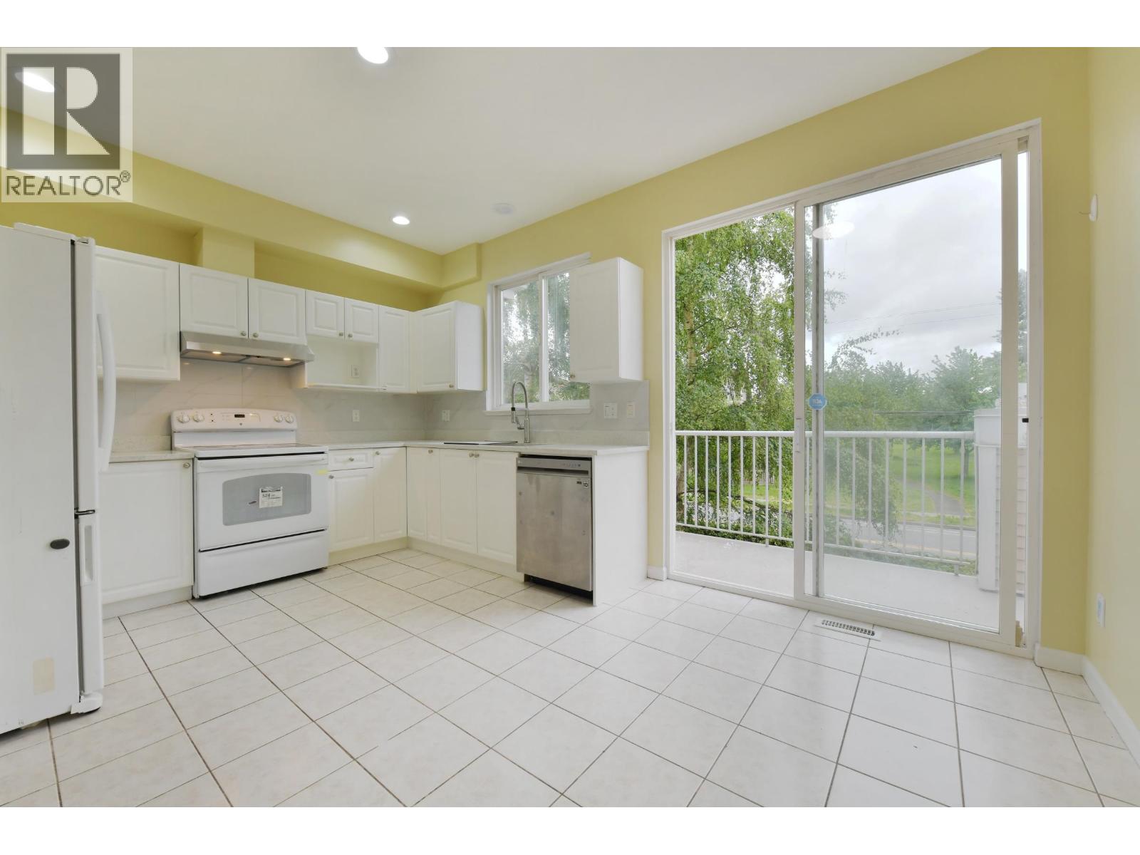 83 22888 WINDSOR COURT, Richmond