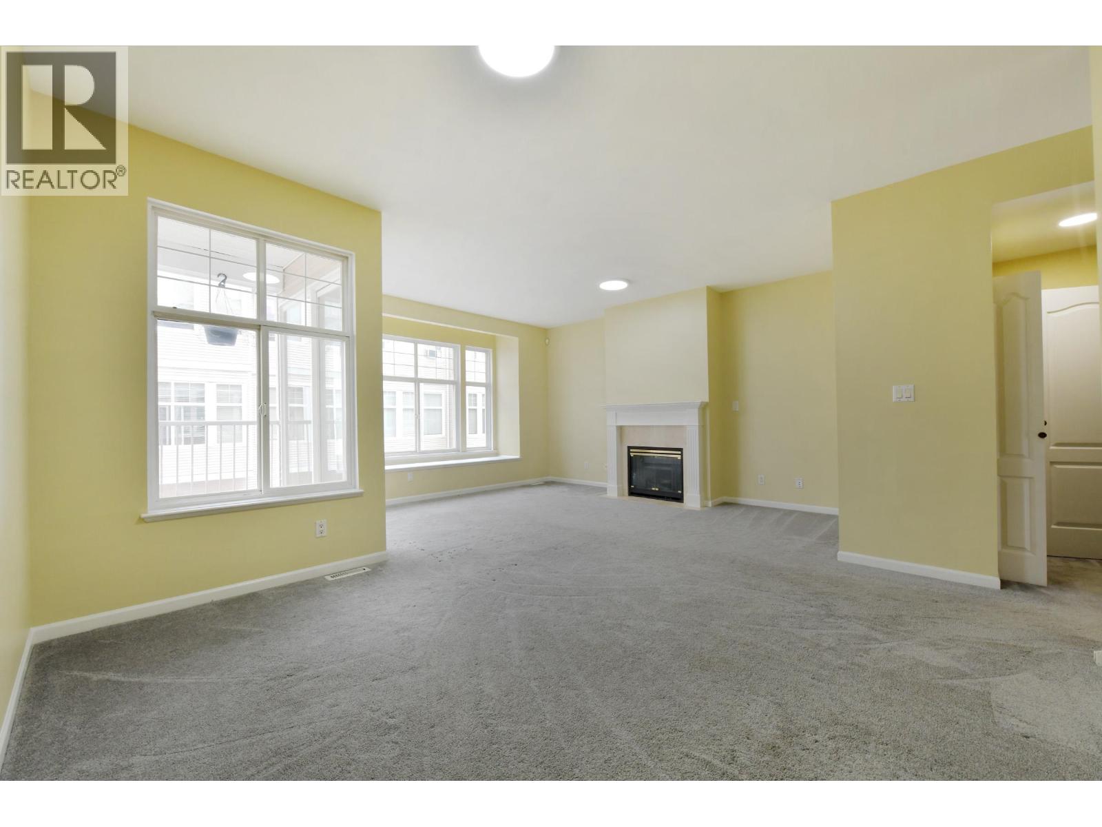 83 22888 WINDSOR COURT, Richmond