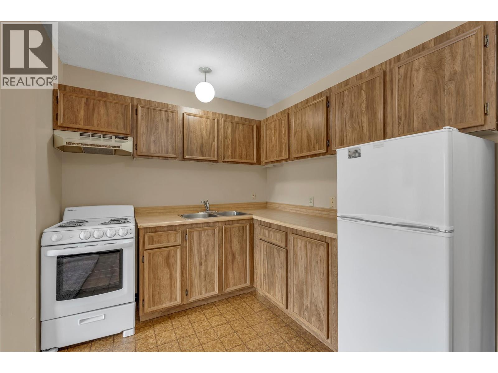 #209 150 SKAHA Place - 5