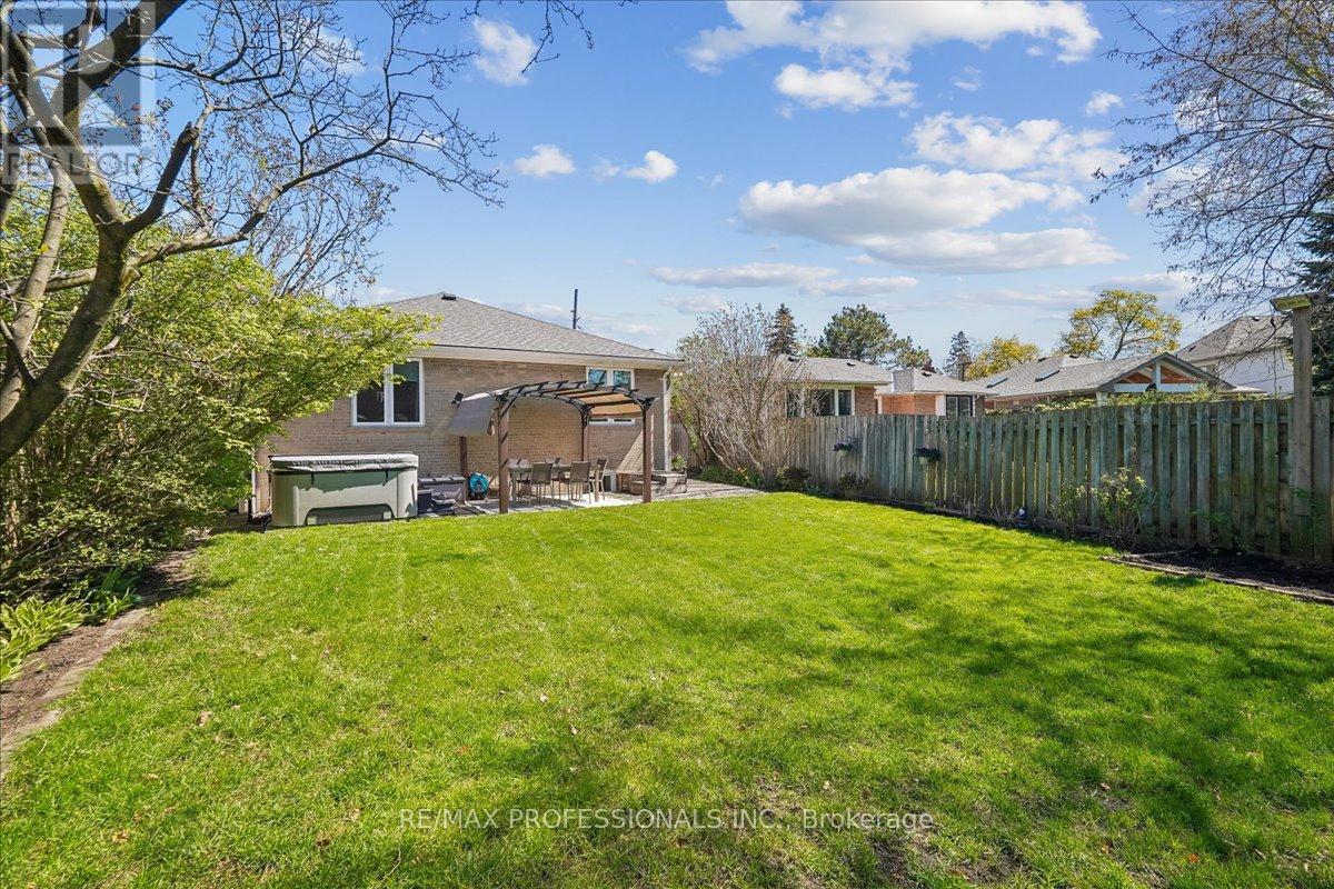 28 SPRING GARDEN ROAD - 23