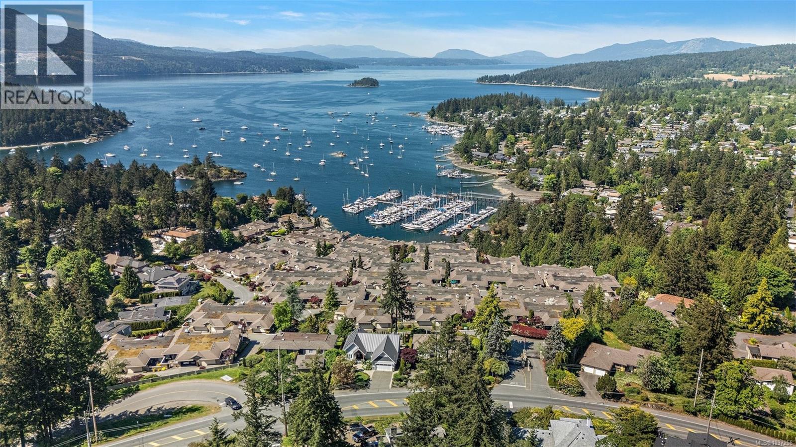 702 6880 Wallace Dr, Central Saanich
