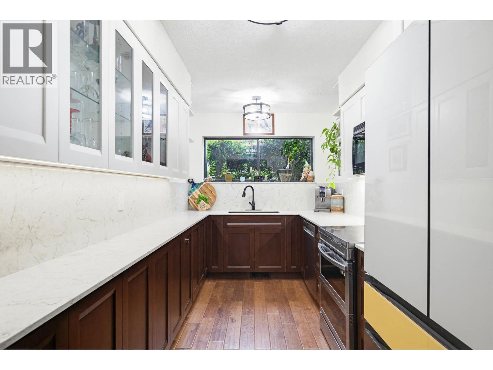 320 CORNELL WAY, Port Moody