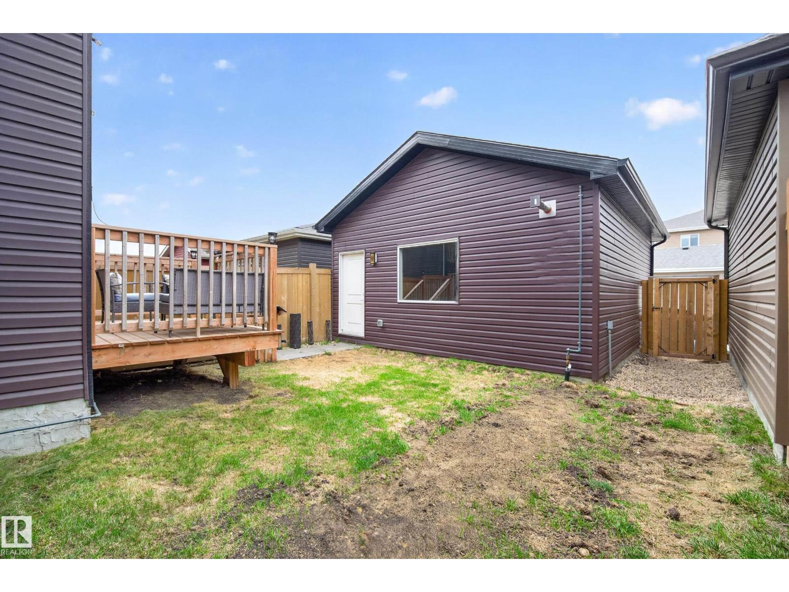 276 Rolston WD — photo 33