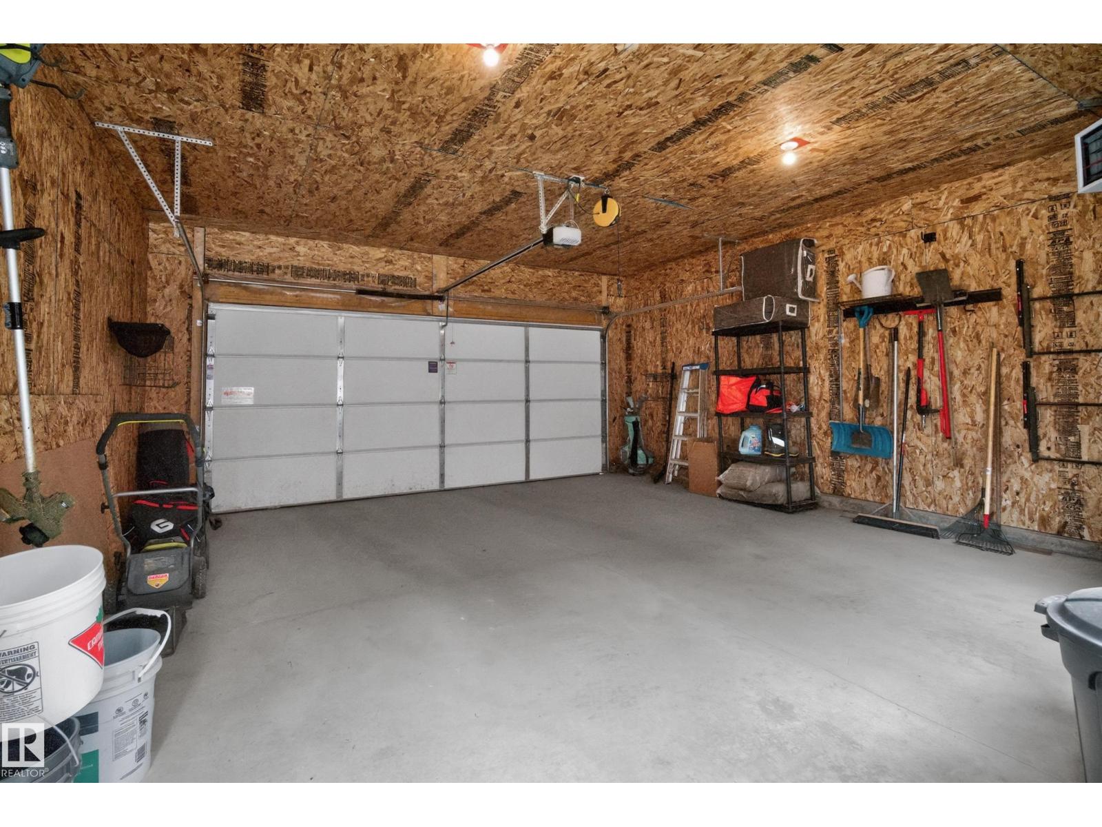 276 Rolston WD — photo 36