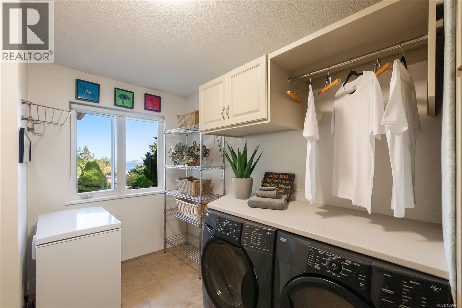 3720 Dolphin Dr - 39