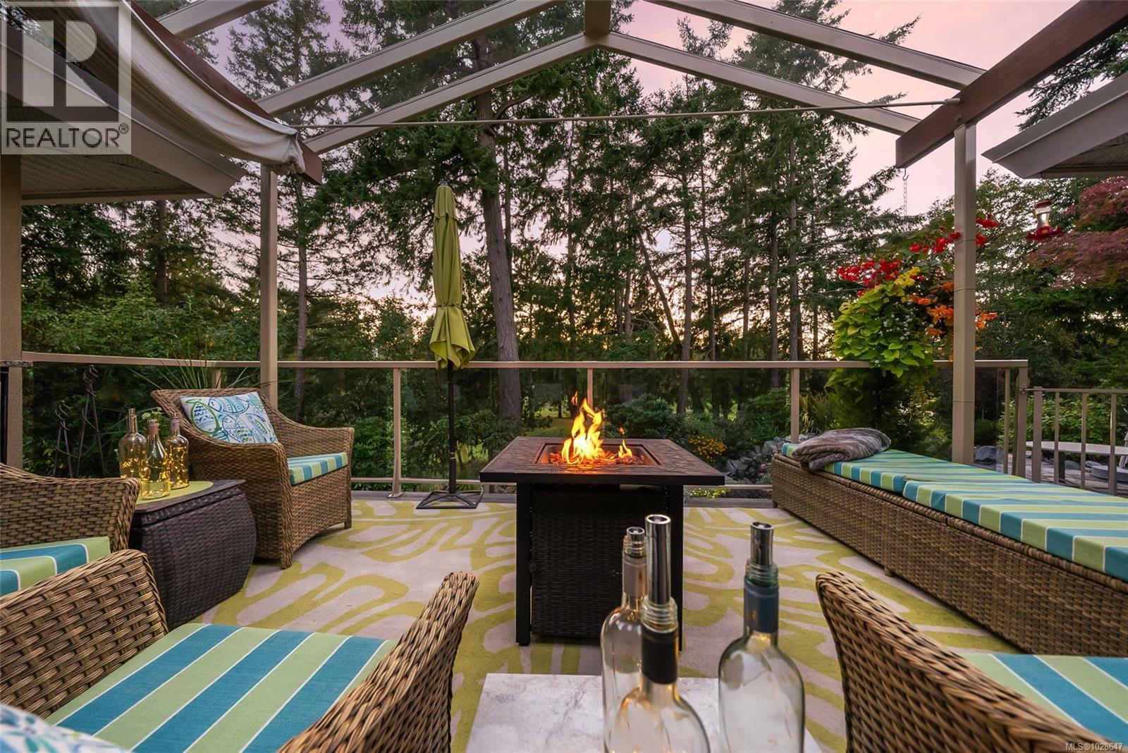 3720 Dolphin Dr - 60
