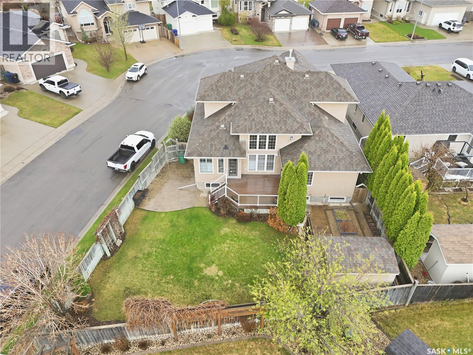 735 Wright CRESCENT - 49