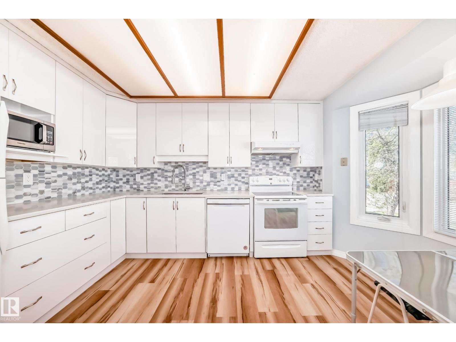 5927 189 ST NW - 7
