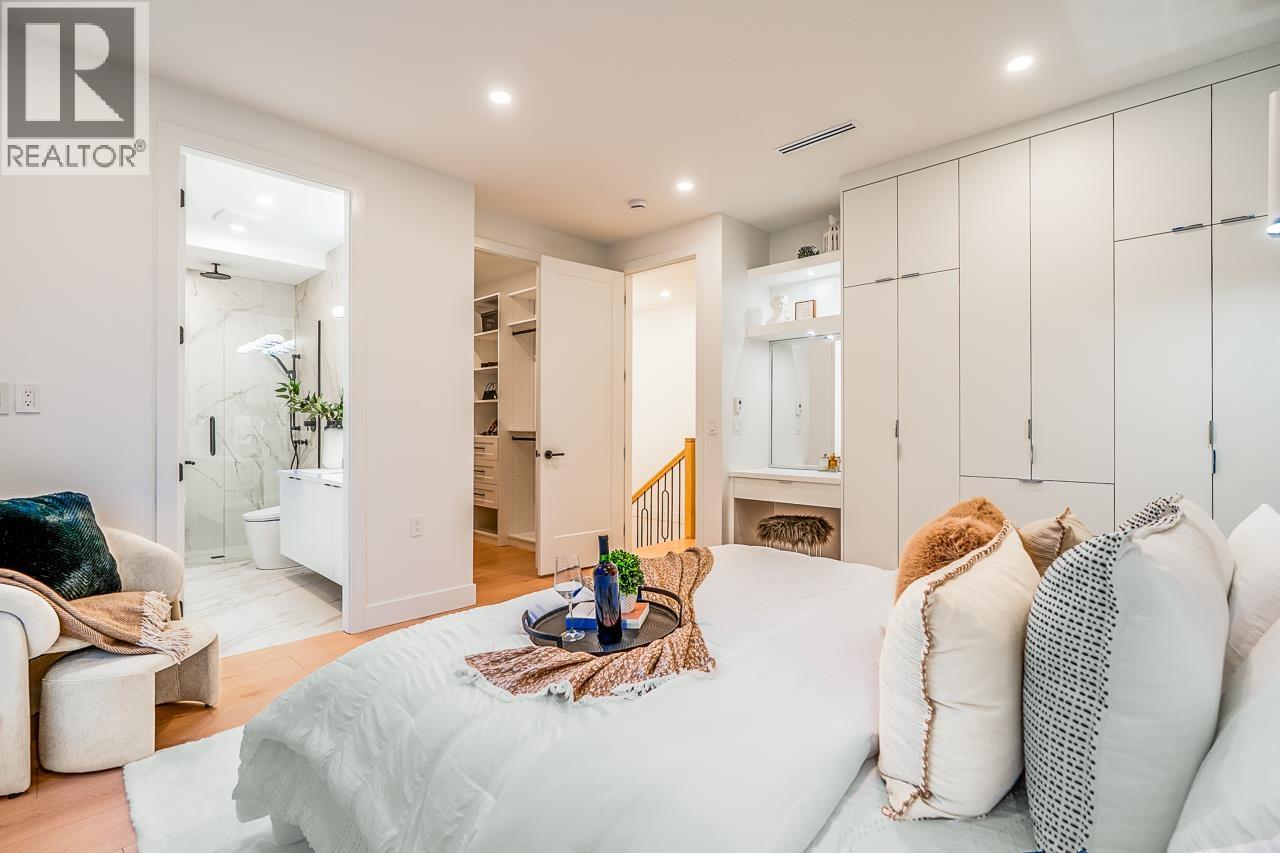 2 4278 WATLING STREET, Burnaby