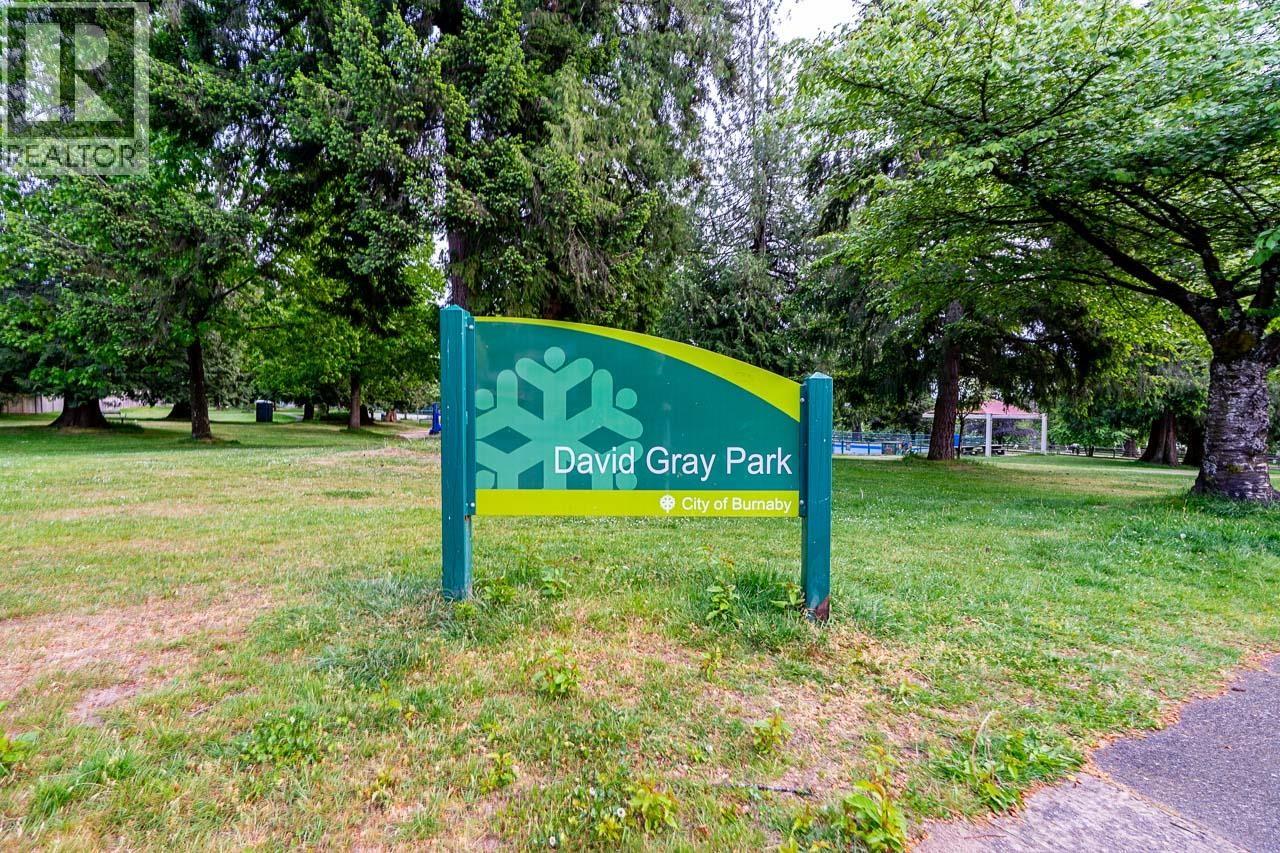 2 4278 WATLING STREET, Burnaby
